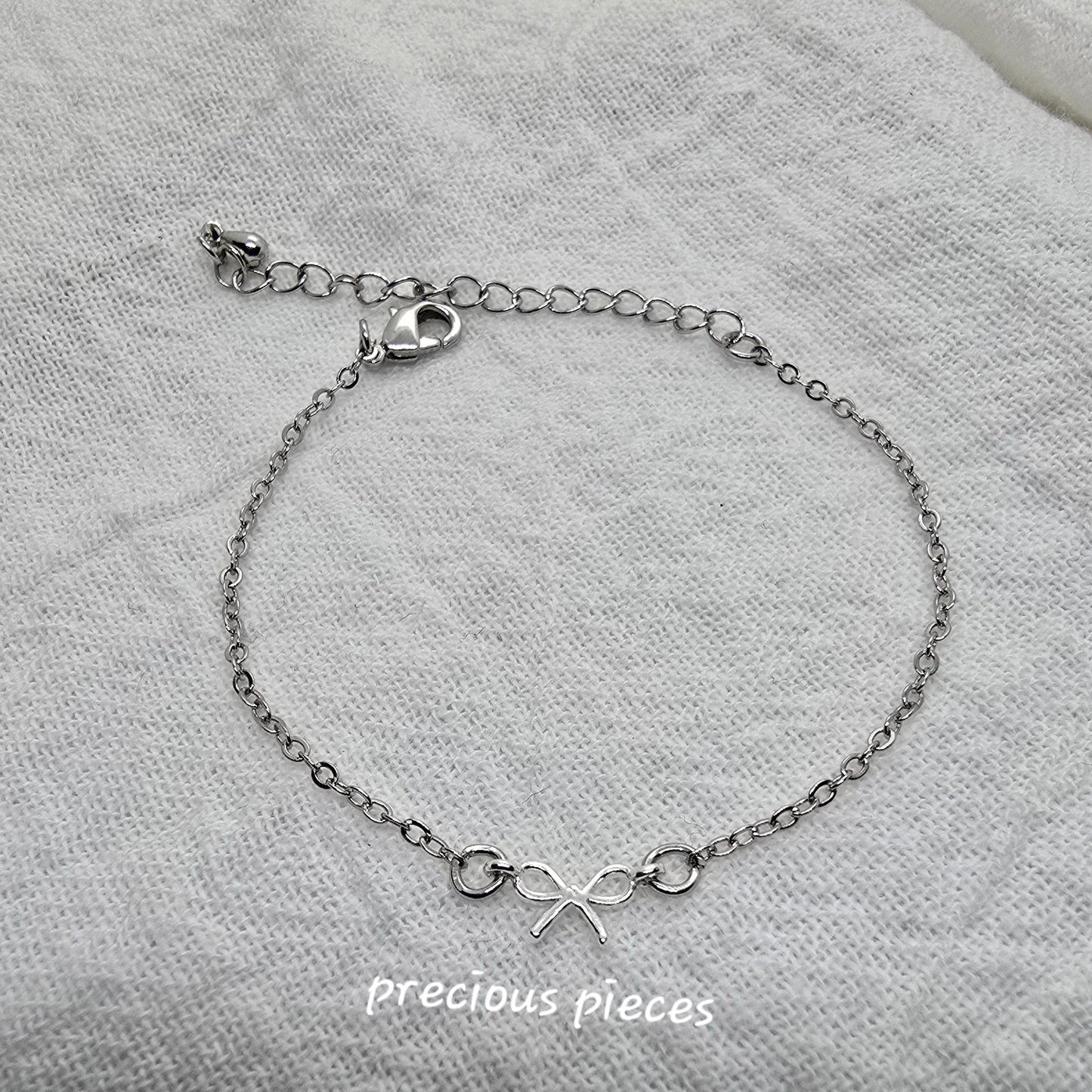 Mini Bow Bracelet