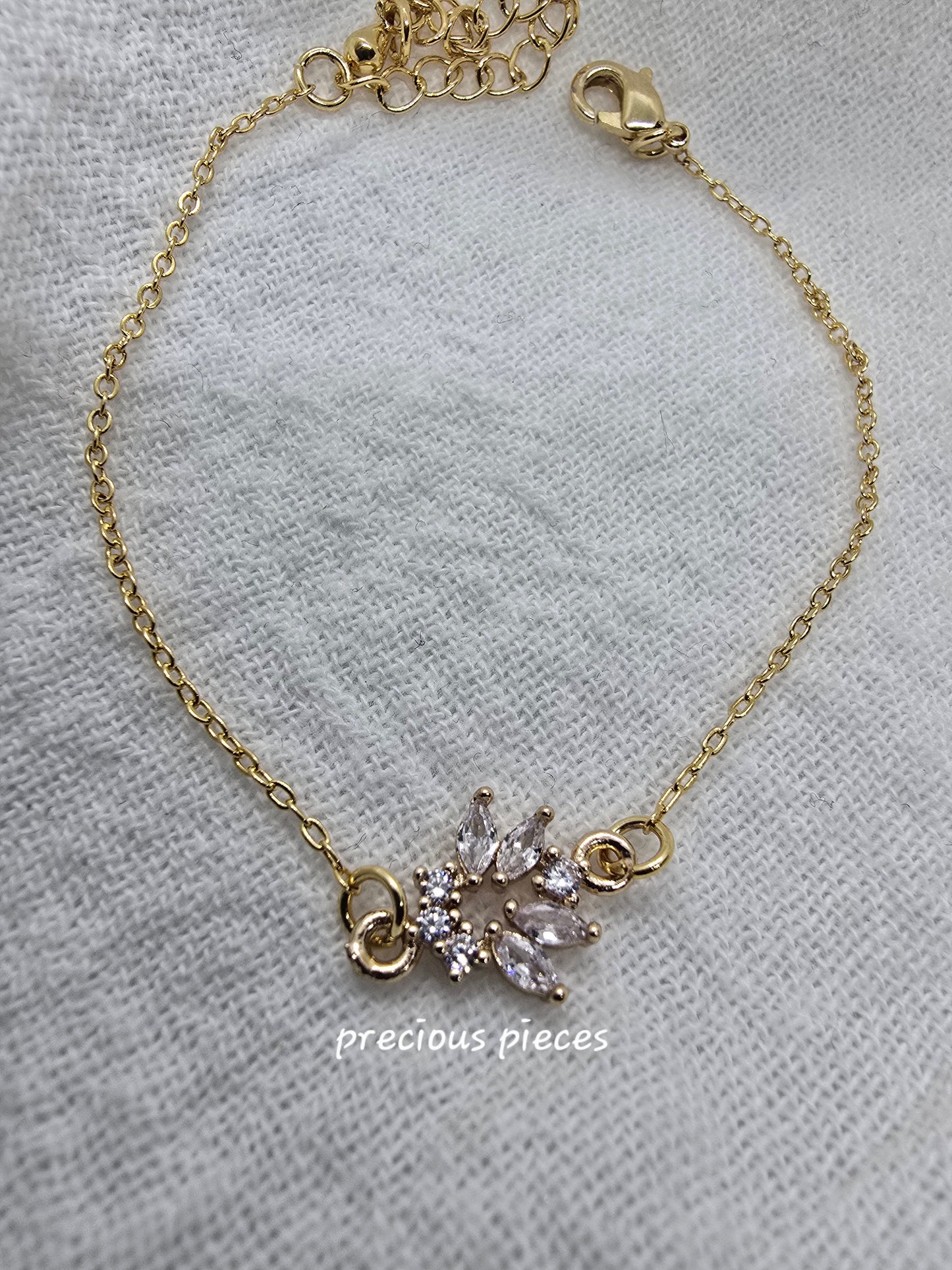 Zirconia Flower Bracelet