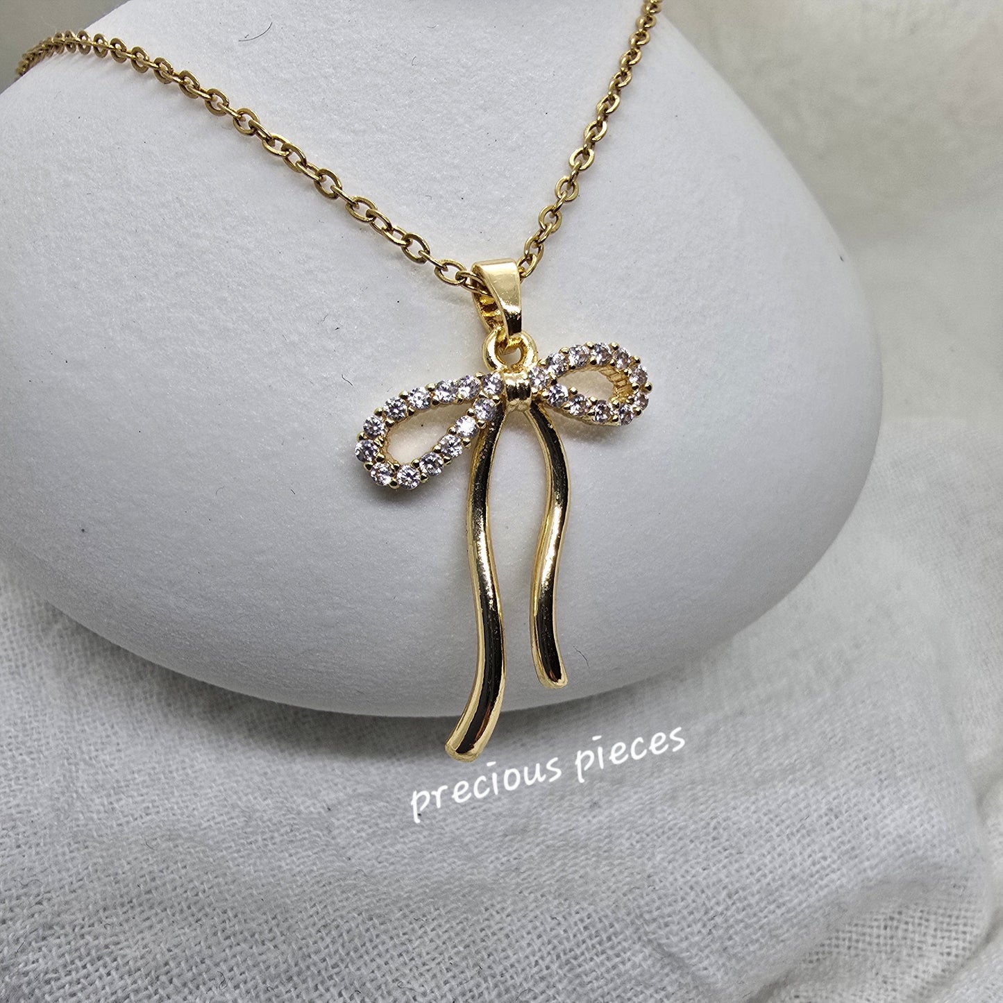 Rhinestone Bow Necklace