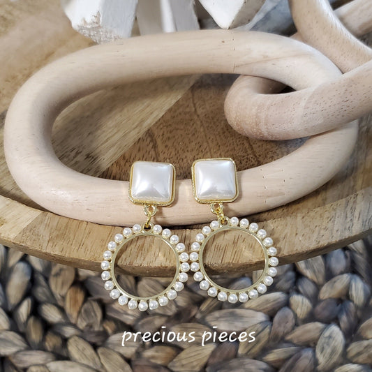 Circle of Pearls Earrings