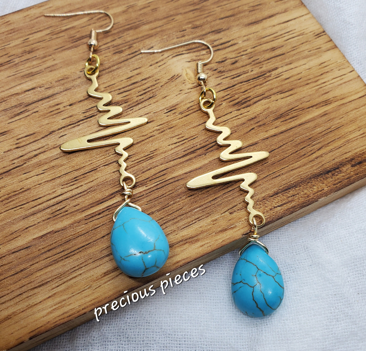 Wavy Turquoise Teardrop Earrings