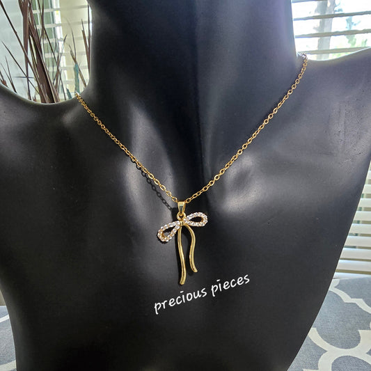 Rhinestone Bow Necklace