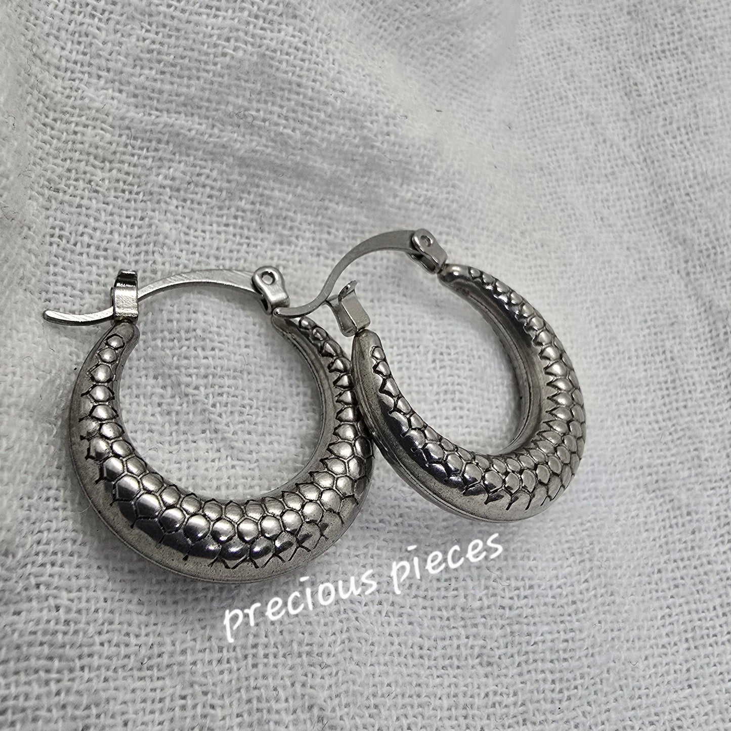 Honeycomb Pattern Silver Hoop Earrings