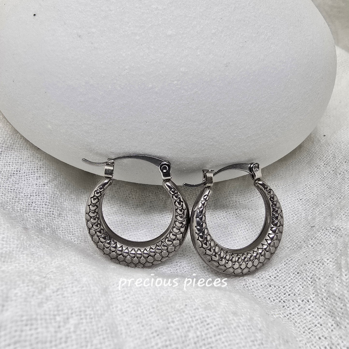 Honeycomb Pattern Silver Hoop Earrings