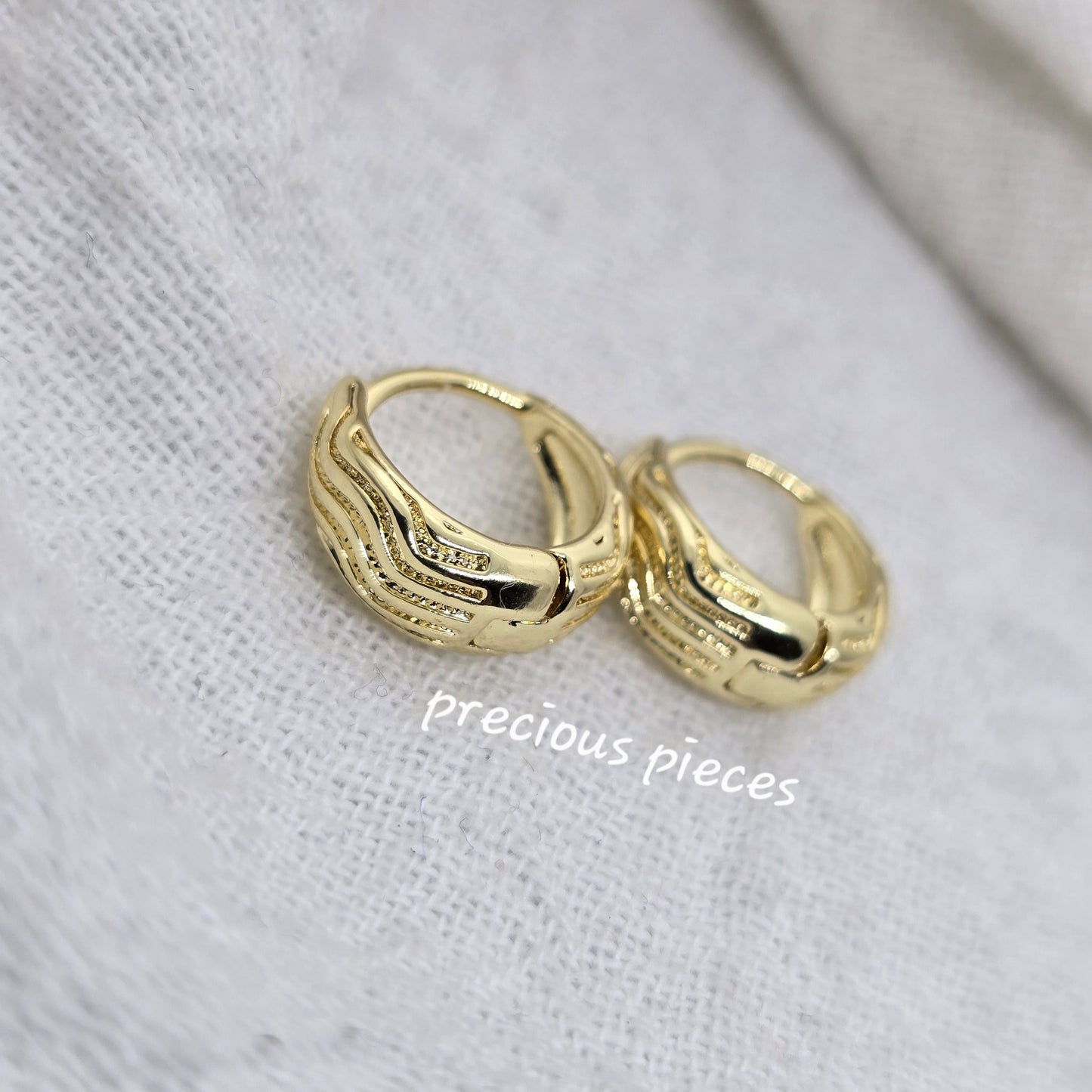 Mini Oval Huggie Earrings