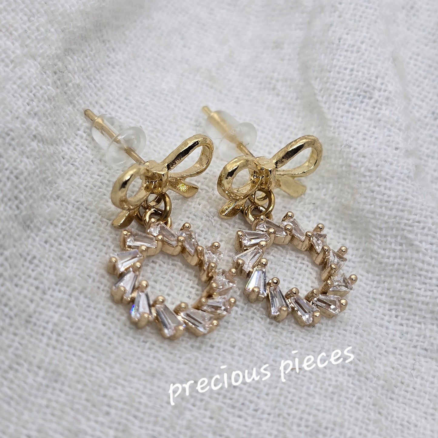 Gold Bow and Wreath Earrings
