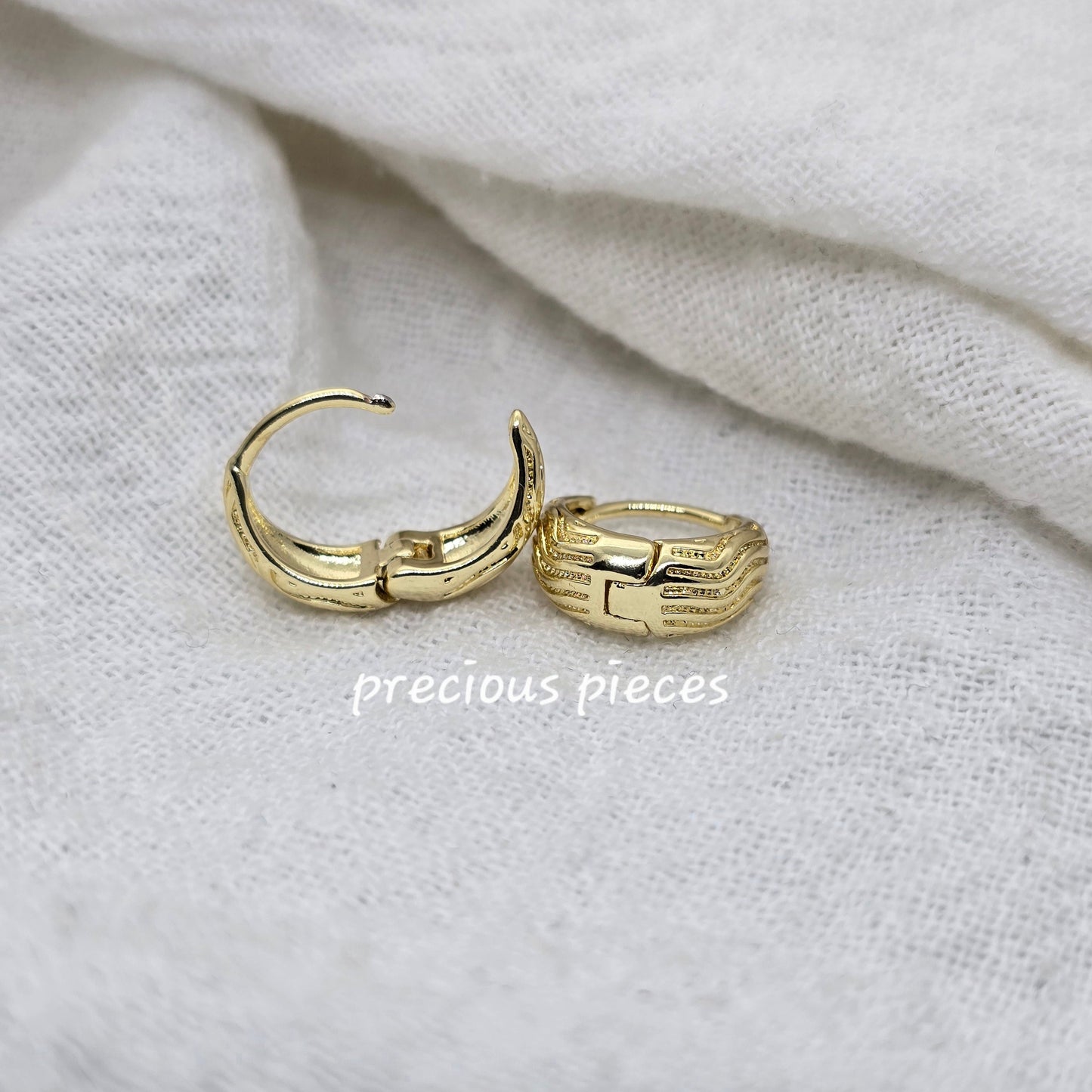 Mini Oval Huggie Earrings
