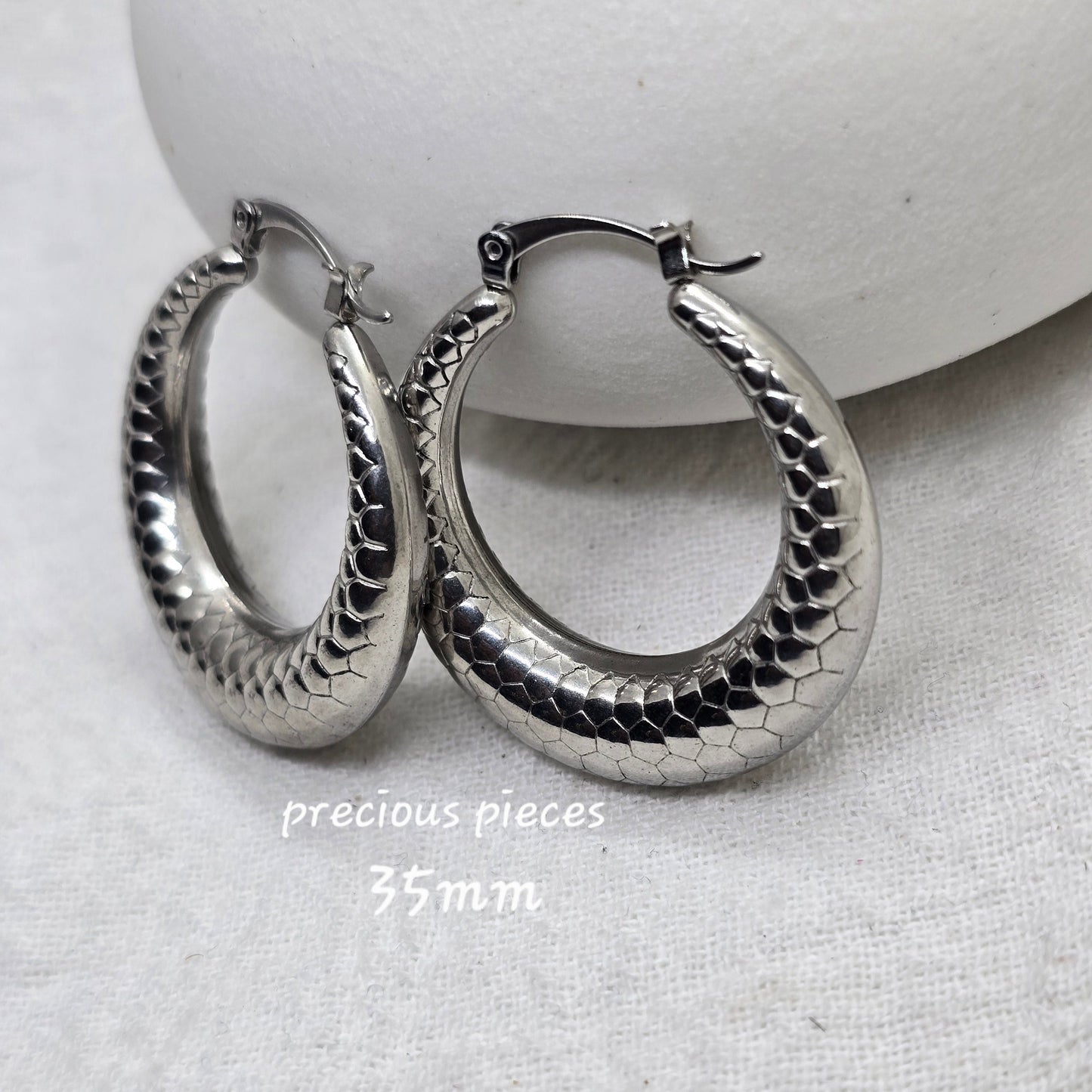 Honeycomb Pattern Silver Hoop Earrings