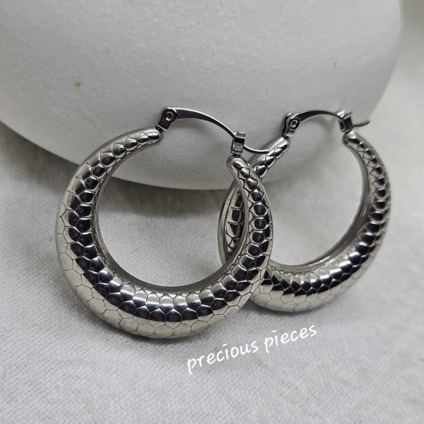 Honeycomb Pattern Silver Hoop Earrings