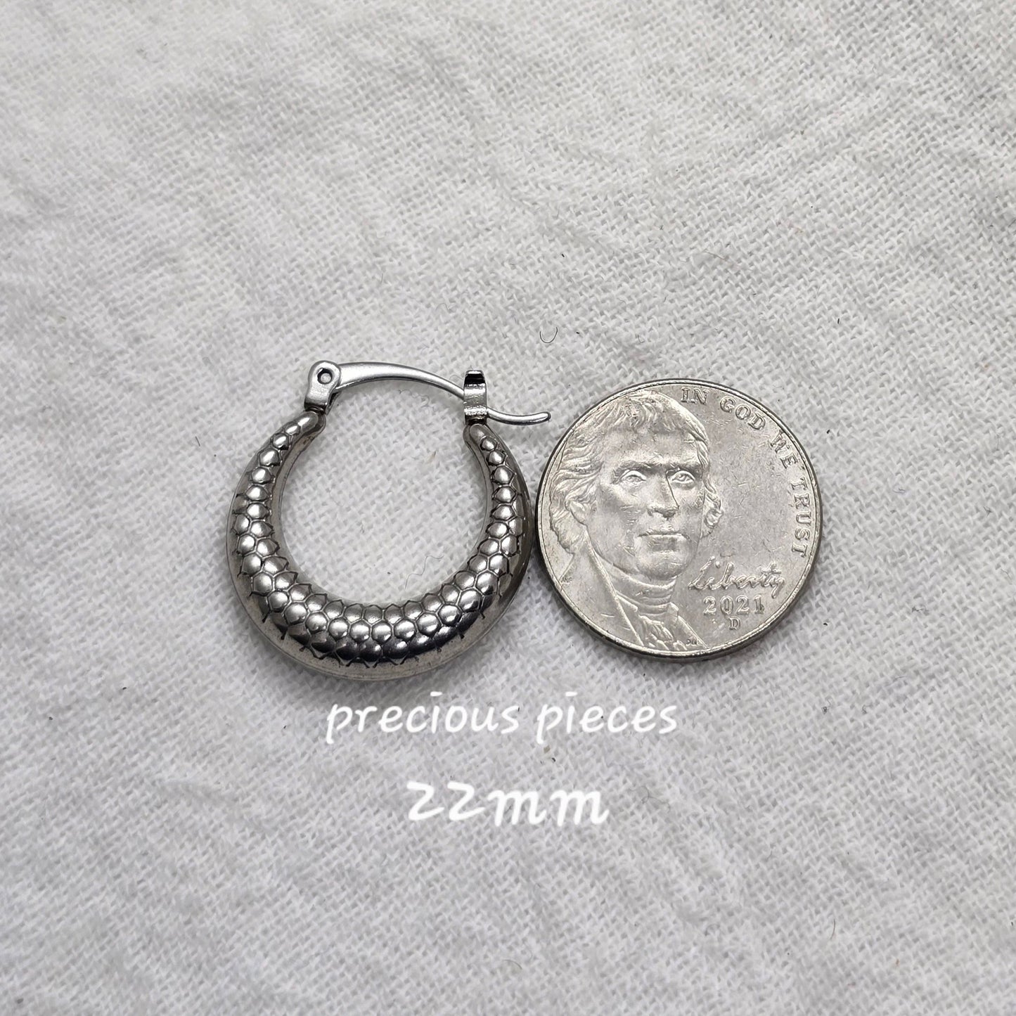 Honeycomb Pattern Silver Hoop Earrings