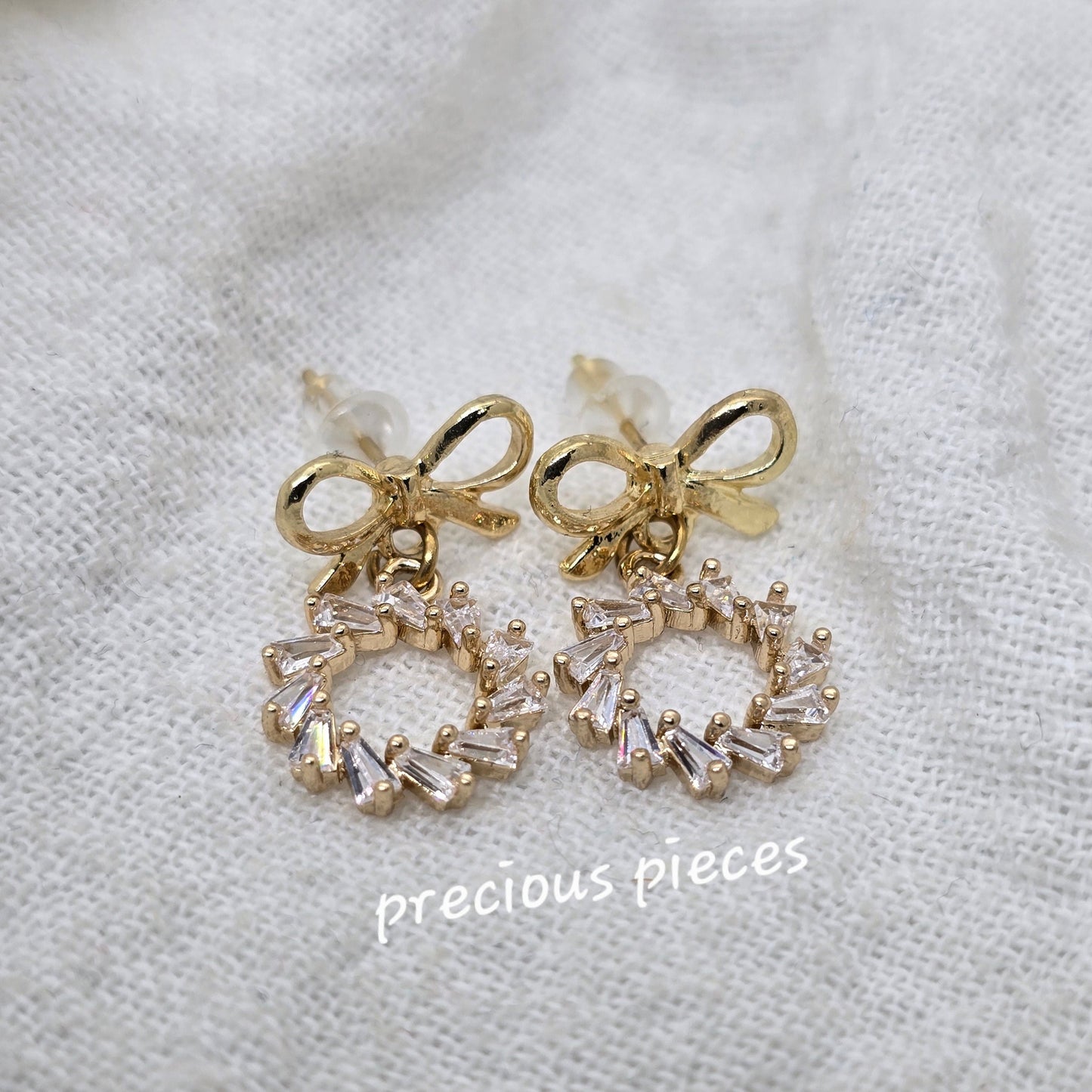 Gold Bow and Wreath Earrings