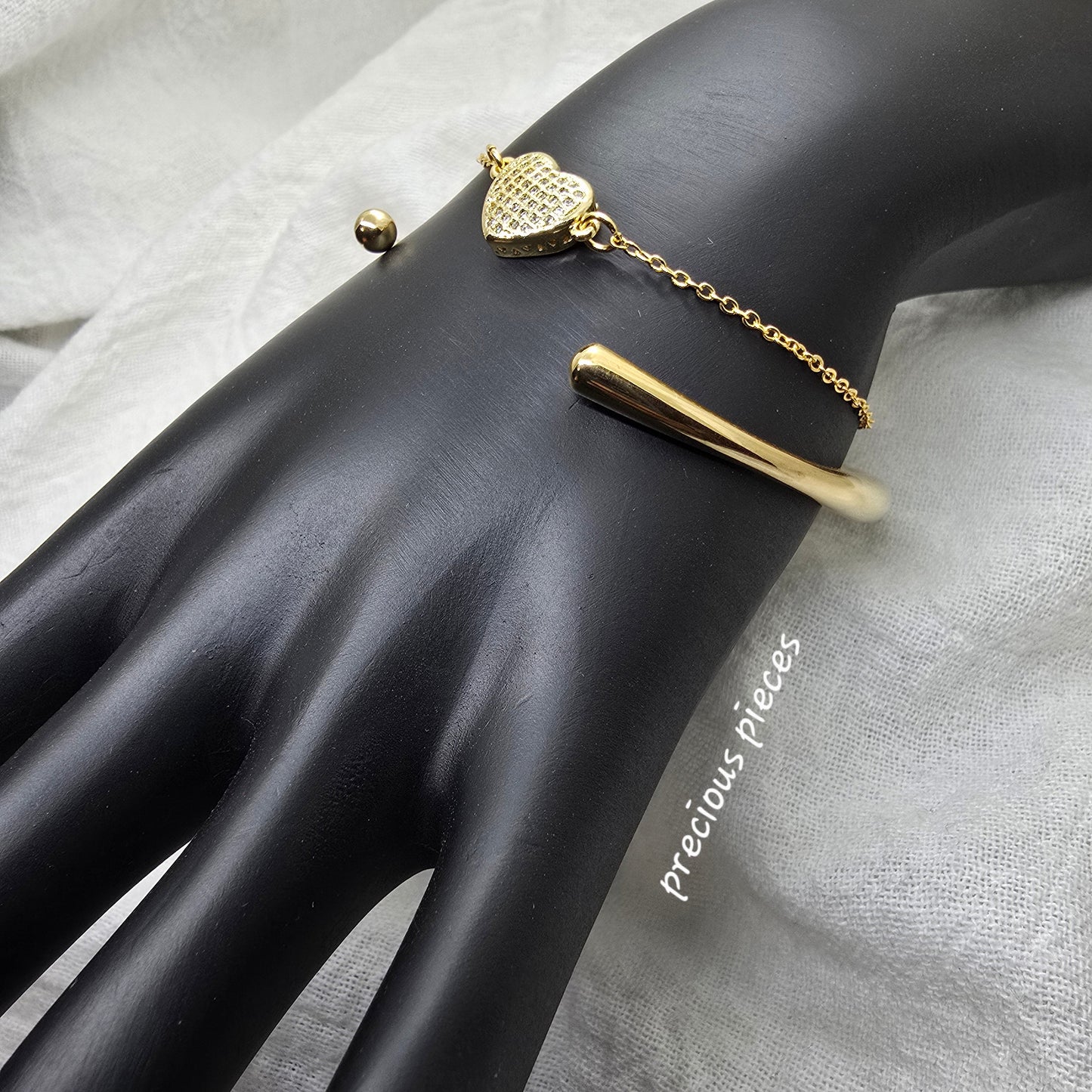 Dainty Heart Bracelets (click for more colors)