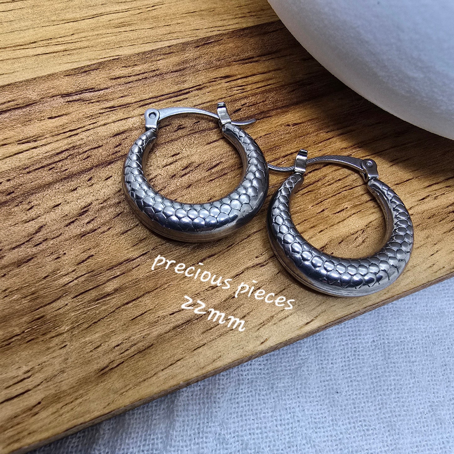 Honeycomb Pattern Silver Hoop Earrings